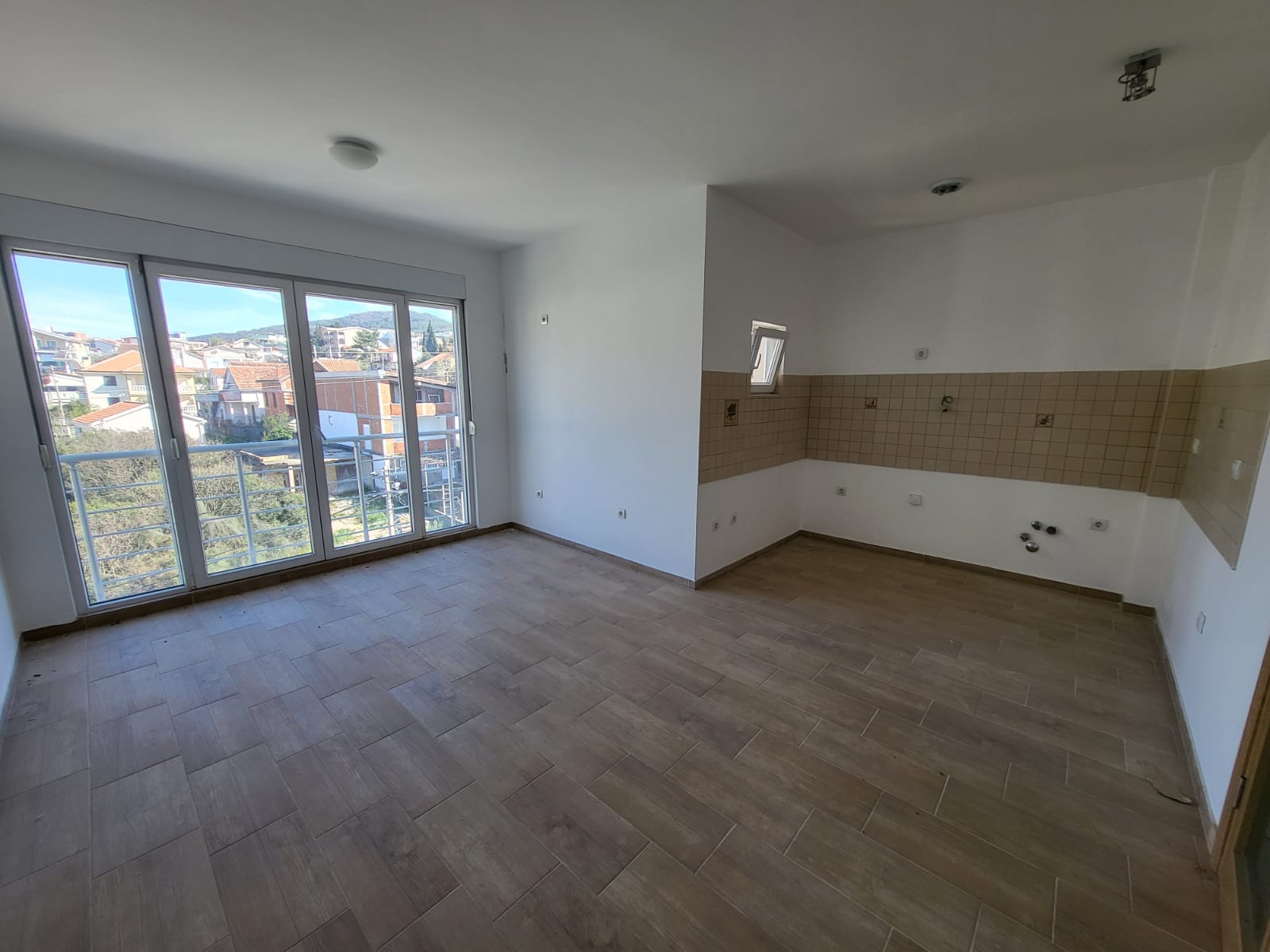 Image of Apartment - 1 Bedrooms - 1 Bathrooms for Sale in Bar-Dobre Vode-Montenegro, Image 2